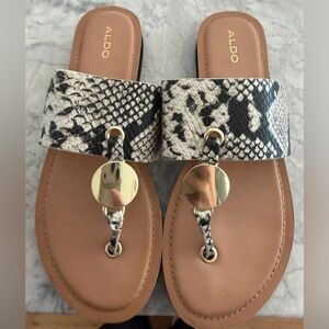 Aldo Snake-Print Toe-Ring Sandals with Gold Disc Accent NWOT